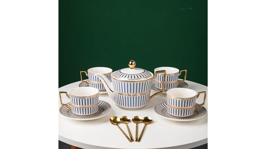 blue and white tea sets