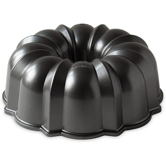 Nordic Ware Original Bundt 12-Cup Graphite